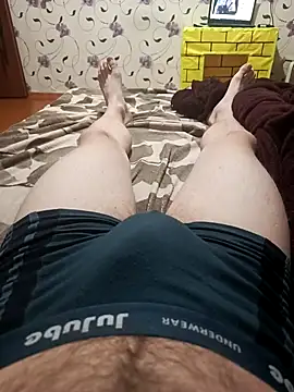 Snapshot of red_red00 chatting on 03-20-25, 10:29 red red00 online show from 03-20-25, 10:29