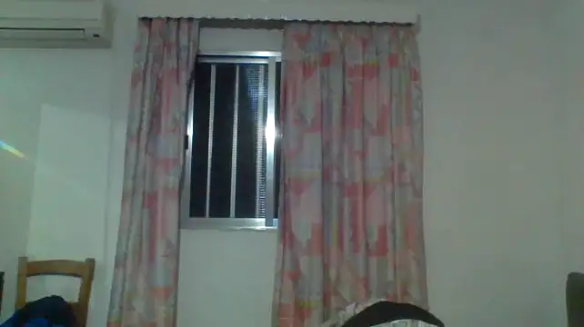 Snapshot of petan33 chatting on 04-18-26, 07:58 petan33 online show from 04-18-26, 07:58