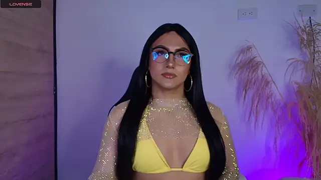 -Sofii  online show from 04-14-26, 05:52