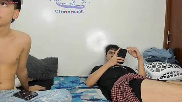 Snapshot of blue_baby20 chatting on 09-24-25, 06:06 blue baby20 online show from 09-24-25, 06:06