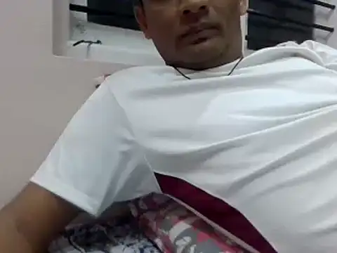 NiceBoy9099 online show from 12-01-24, 05:35