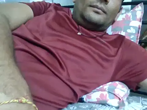 NiceBoy9099 online show from 03-06-25, 05:43