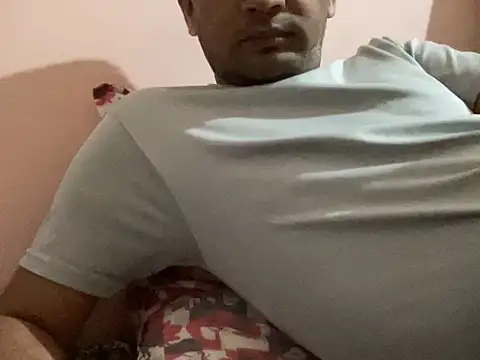 NiceBoy9099 online show from 11-12-25, 05:57