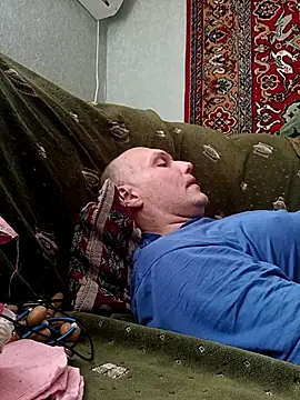 Pineapple04 online show from 04-17-26, 07:11