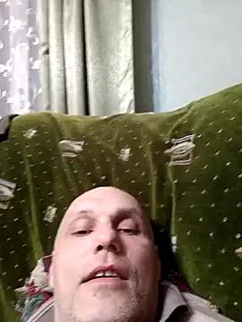 Pineapple04 online show from 04-18-26, 07:07