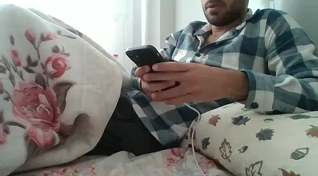 Snapshot of Crazyturko07 chatting on 01-24-25, 10:32 Crazyturko07 online show from 01-24-25, 10:32