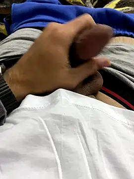 Snapshot of Crazyturko07 chatting on 10-10-25, 04:39 Crazyturko07 online show from 10-10-25, 04:39