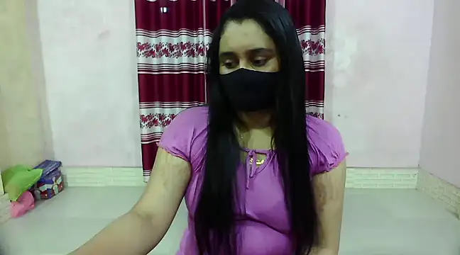 Snapshot of LovelyRose69 chatting on 01-04-25, 05:26 LovelyRose69 online show from 01-04-25, 05:26