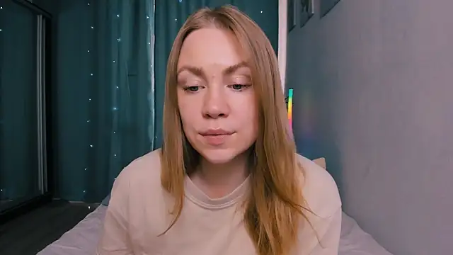 InsatiableFoxX online show from 04-23-26, 12:29