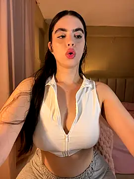 Mavi Coless online show from 12-14-25, 12:49