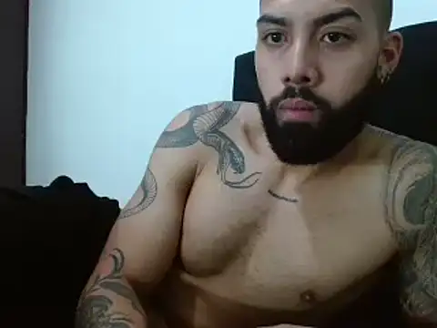 Snapshot of Hendry_ chatting on 12-20-24, 04:09 Hendry online show from 12-20-24, 04:09