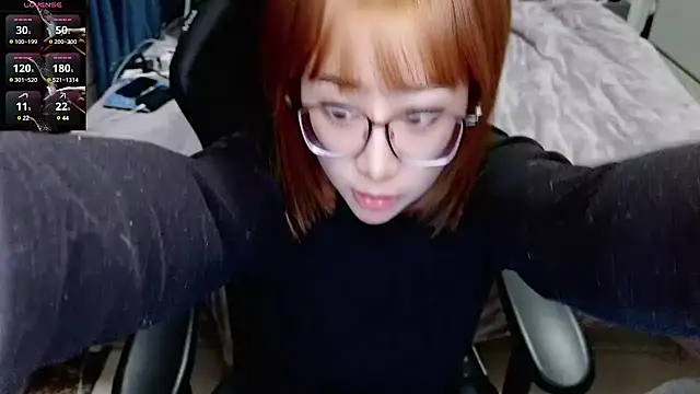 Snapshot of Angelababy001 chatting on 01-16-25, 02:19 Angelababy001 online show from 01-16-25, 02:19