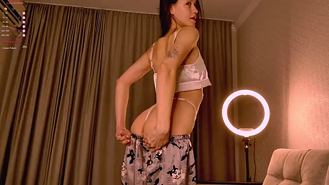 Alice  grace online show from 11-13-25, 07:24