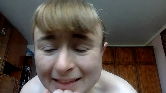 Snapshot of KlavdiaPetrivna chatting on 07-04-26, 05:35 KlavdiaPetrivna online show from 07-04-26, 05:35