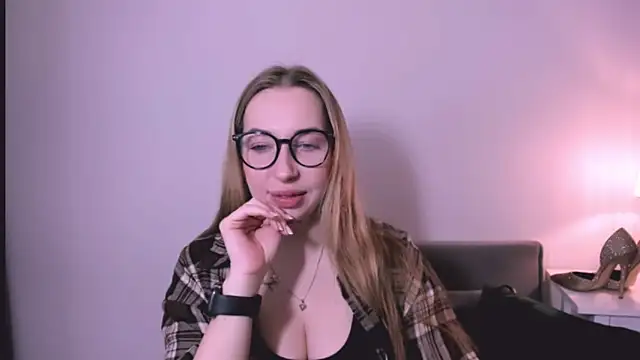AriaDesire online show from 04-19-26, 06:24