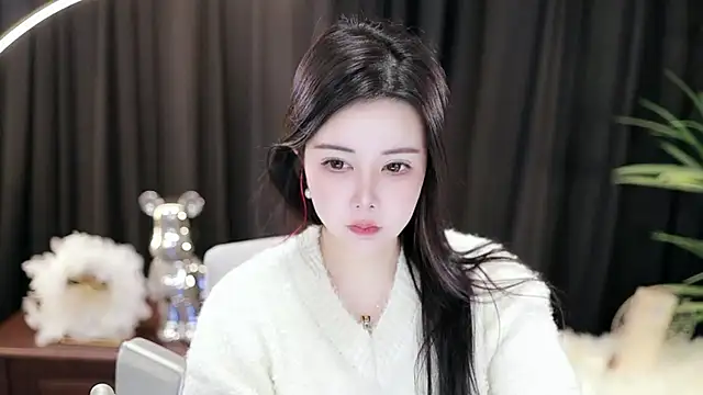 Qiaoqiao  online show from 01-06-25, 08:24