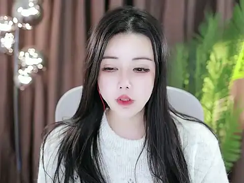 Qiaoqiao  online show from 01-11-25, 06:12