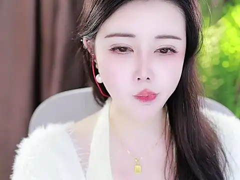 Qiaoqiao  online show from 02-02-25, 11:08