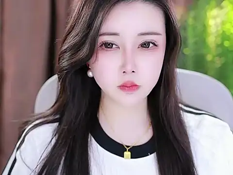 Qiaoqiao  online show from 02-06-25, 04:47