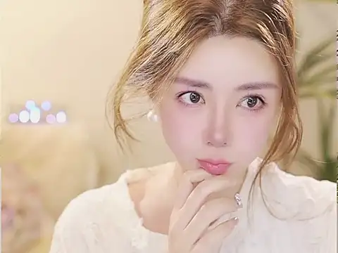 Snapshot of Qiaoqiao_ chatting on 06-21-26, 05:26 Qiaoqiao online show from 06-21-26, 05:26