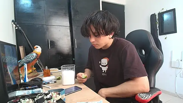 Haruto2001 online show from 03-20-25, 09:24