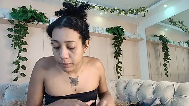 flavia cruz online show from 05-31-26, 12:23