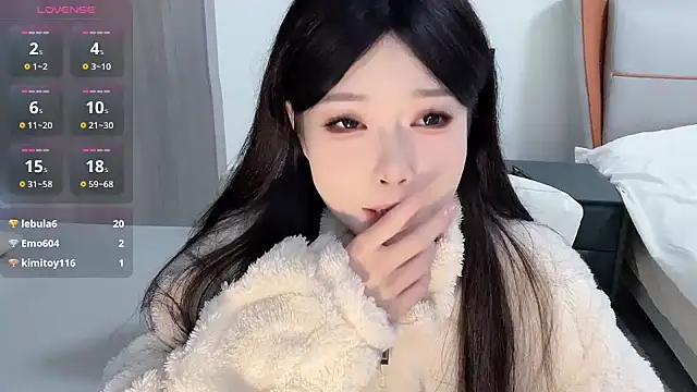 Snapshot of Q-ing chatting on 01-10-25, 06:20 Q-ing online show from 01-10-25, 06:20