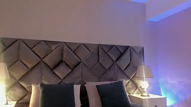 Luisa0110 online show from 07-12-26, 04:53