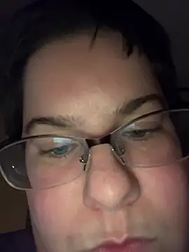 Snapshot of ggf1993 chatting on 01-28-25, 01:39 ggf1993 online show from 01-28-25, 01:39