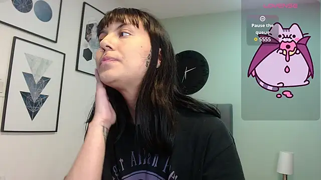 Snapshot of amy_adams1 chatting on 05-19-26, 03:57 amy adams1 online show from 05-19-26, 03:57