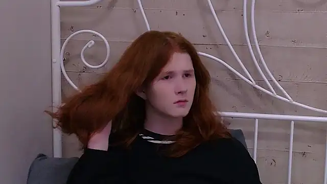 ZaynGraham online show from 10-15-25, 05:07