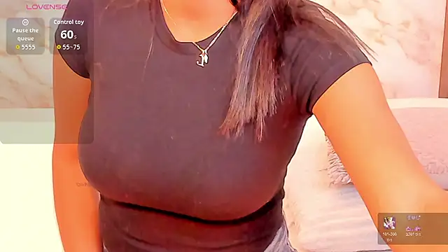 AmyBarton02 online show from 02-11-26, 04:23