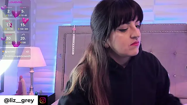 Liz grey  online show from 02-13-25, 02:45