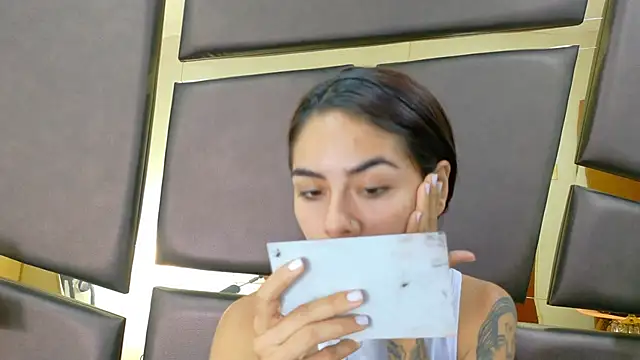 NicoleEsposito online show from 10-24-25, 01:40