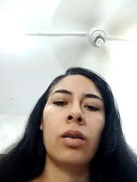 Snapshot of NicoleEsposito chatting on 04-25-26, 12:41 NicoleEsposito online show from 04-25-26, 12:41