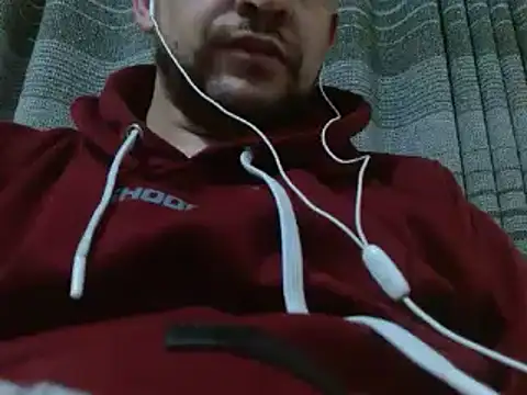 Snapshot of camiloking1720 chatting on 12-02-24, 03:15 camiloking1720 online show from 12-02-24, 03:15