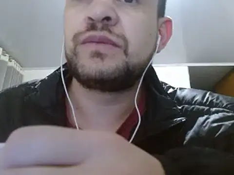 Snapshot of camiloking1720 chatting on 12-05-24, 05:48 camiloking1720 online show from 12-05-24, 05:48