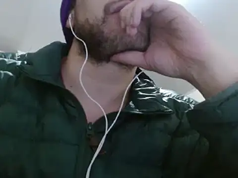 Snapshot of camiloking1720 chatting on 12-18-24, 09:47 camiloking1720 online show from 12-18-24, 09:47