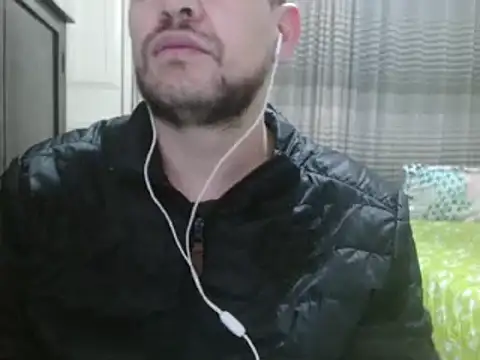 Snapshot of camiloking1720 chatting on 01-20-25, 07:15 camiloking1720 online show from 01-20-25, 07:15