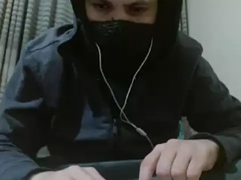 Snapshot of camiloking1720 chatting on 01-22-25, 04:44 camiloking1720 online show from 01-22-25, 04:44