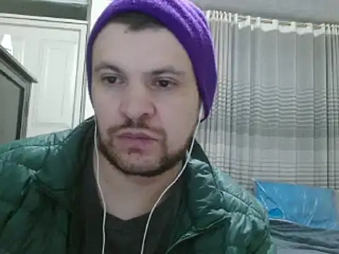 Snapshot of camiloking1720 chatting on 01-28-25, 10:45 camiloking1720 online show from 01-28-25, 10:45