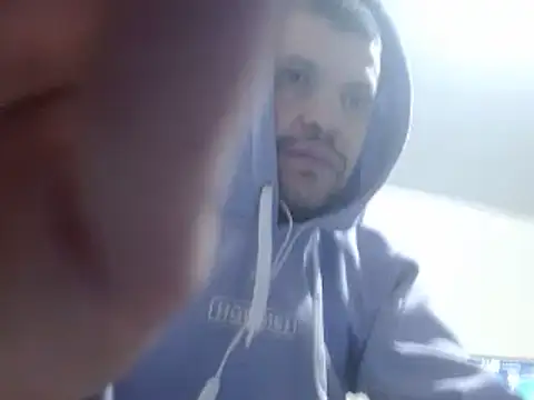 Snapshot of camiloking1720 chatting on 02-02-25, 09:51 camiloking1720 online show from 02-02-25, 09:51