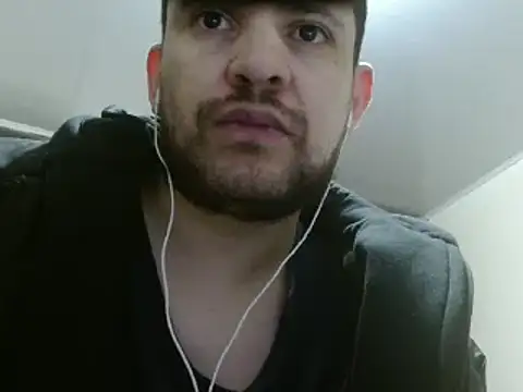 Snapshot of camiloking1720 chatting on 02-04-25, 02:07 camiloking1720 online show from 02-04-25, 02:07