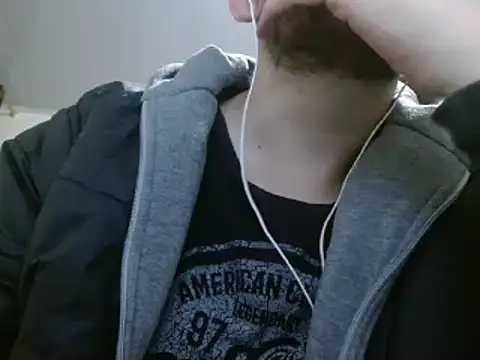 Snapshot of camiloking1720 chatting on 02-28-25, 10:20 camiloking1720 online show from 02-28-25, 10:20