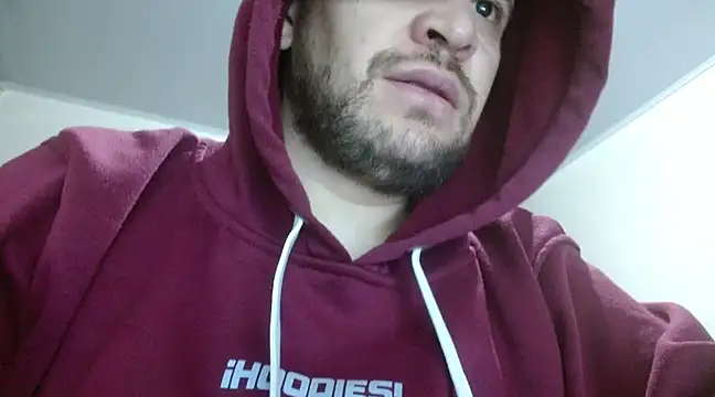 Snapshot of camiloking1720 chatting on 03-13-25, 11:05 camiloking1720 online show from 03-13-25, 11:05