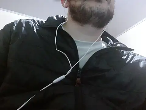 Snapshot of camiloking1720 chatting on 09-24-25, 05:00 camiloking1720 online show from 09-24-25, 05:00