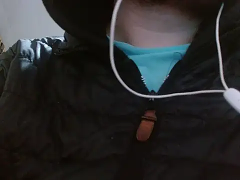 Snapshot of camiloking1720 chatting on 10-12-25, 11:42 camiloking1720 online show from 10-12-25, 11:42