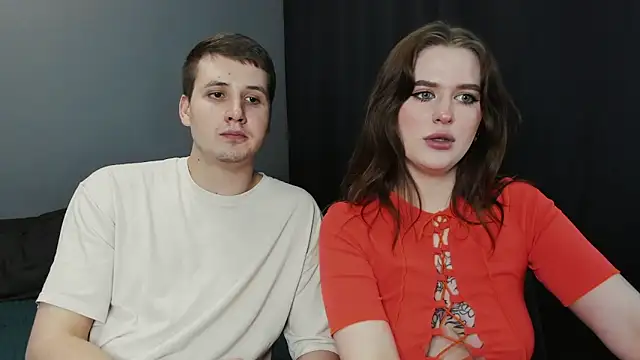 Snapshot of Pinku_kitsune chatting on 03-09-25, 02:21 Pinku kitsune online show from 03-09-25, 02:21