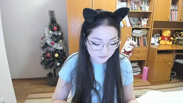 Snapshot of nliki4506 chatting on 12-17-24, 06:42 nliki4506 online show from 12-17-24, 06:42