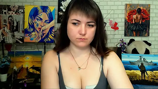 Darina M  online show from 03-18-26, 05:43